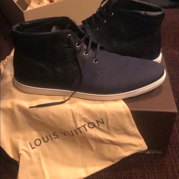 Louis Vuitton sneakers - Picture 1 of 2